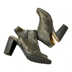 Corso  como distressed open toe wedge heel size 7.5